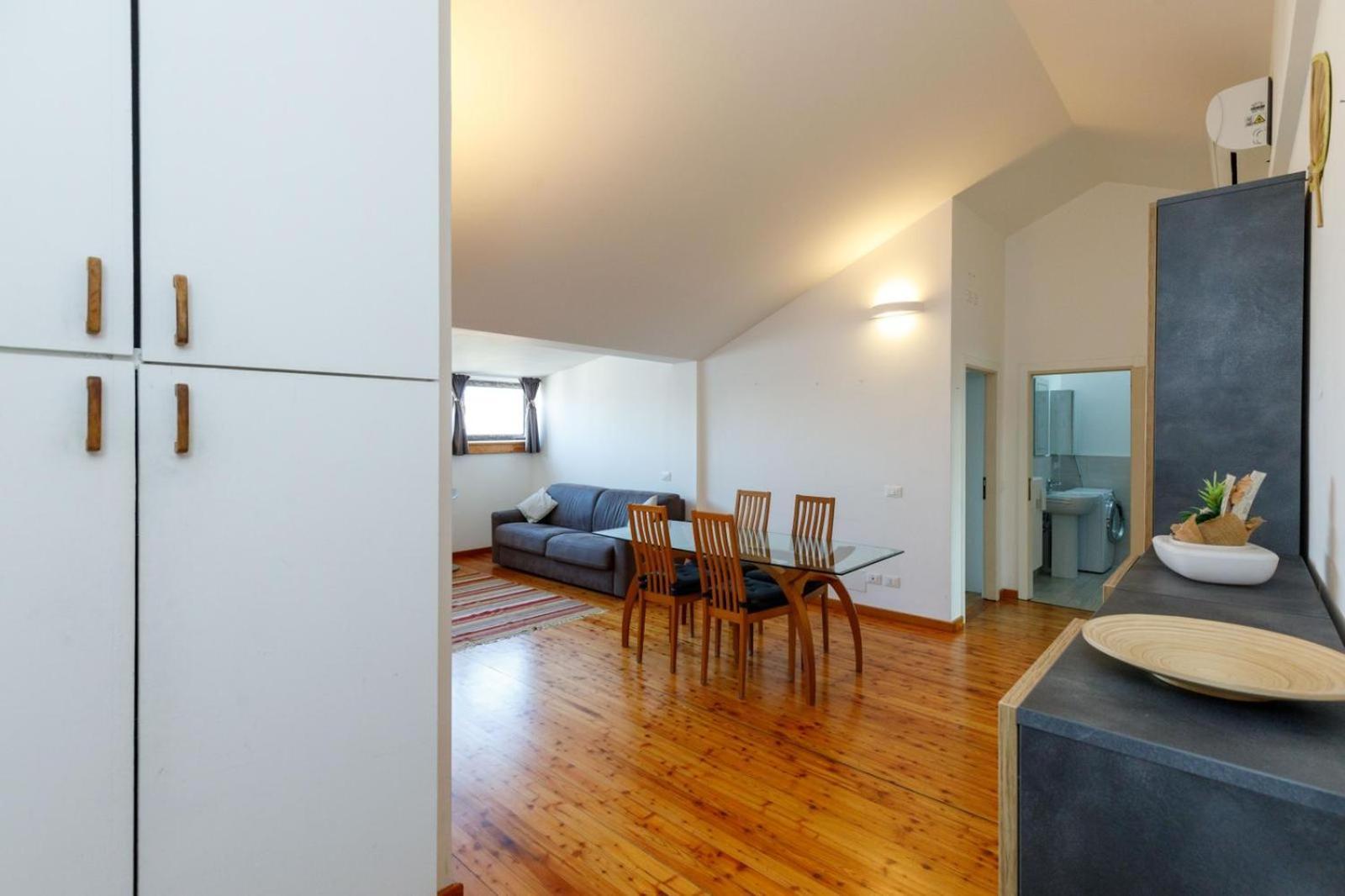 Easymoon Apartment เมสเตร ภายนอก รูปภาพ